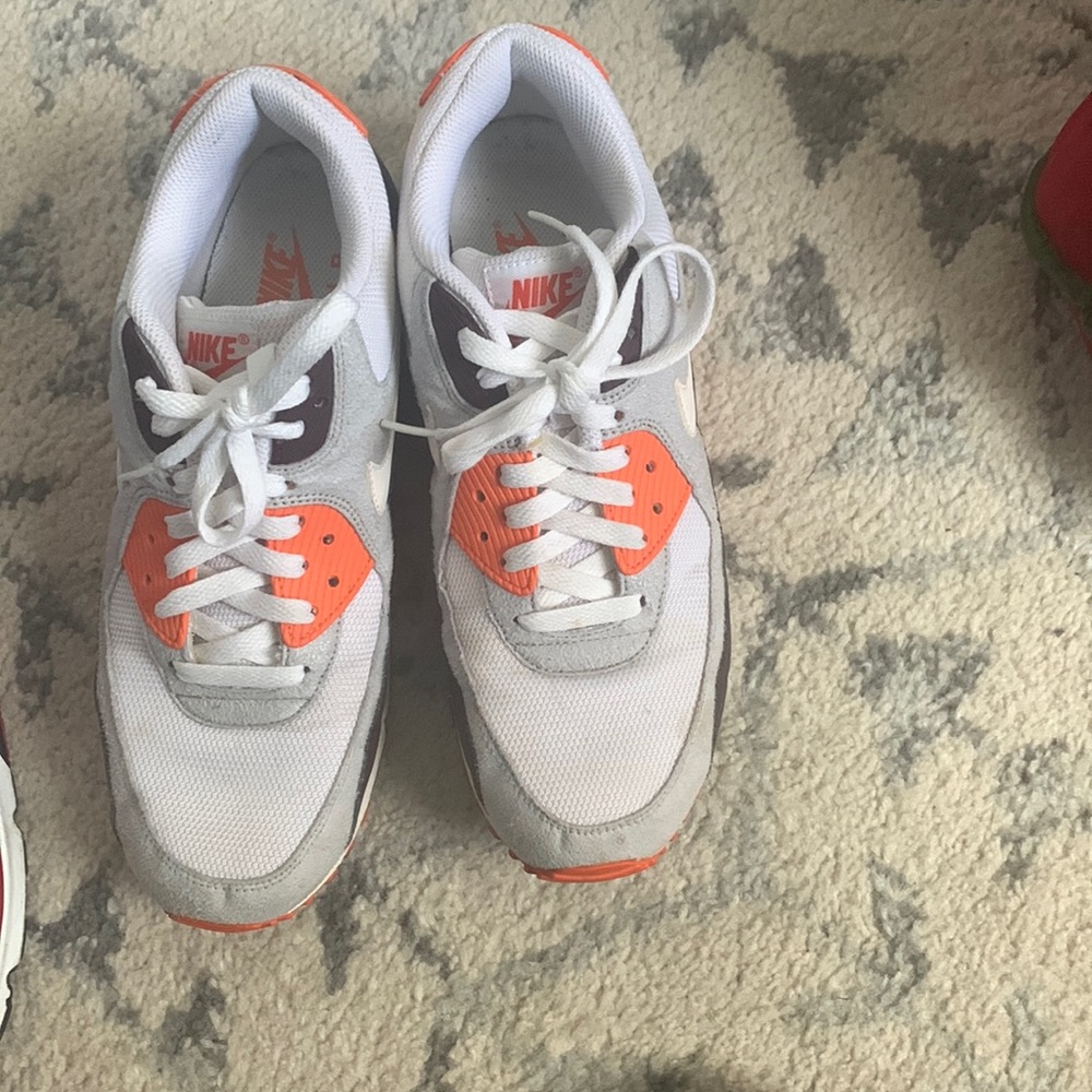 Nike 90